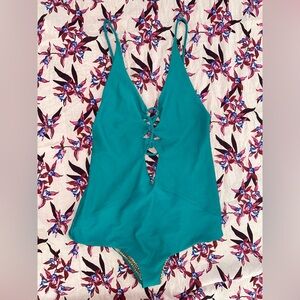 Acacia Kokomo One-Piece Green Medium